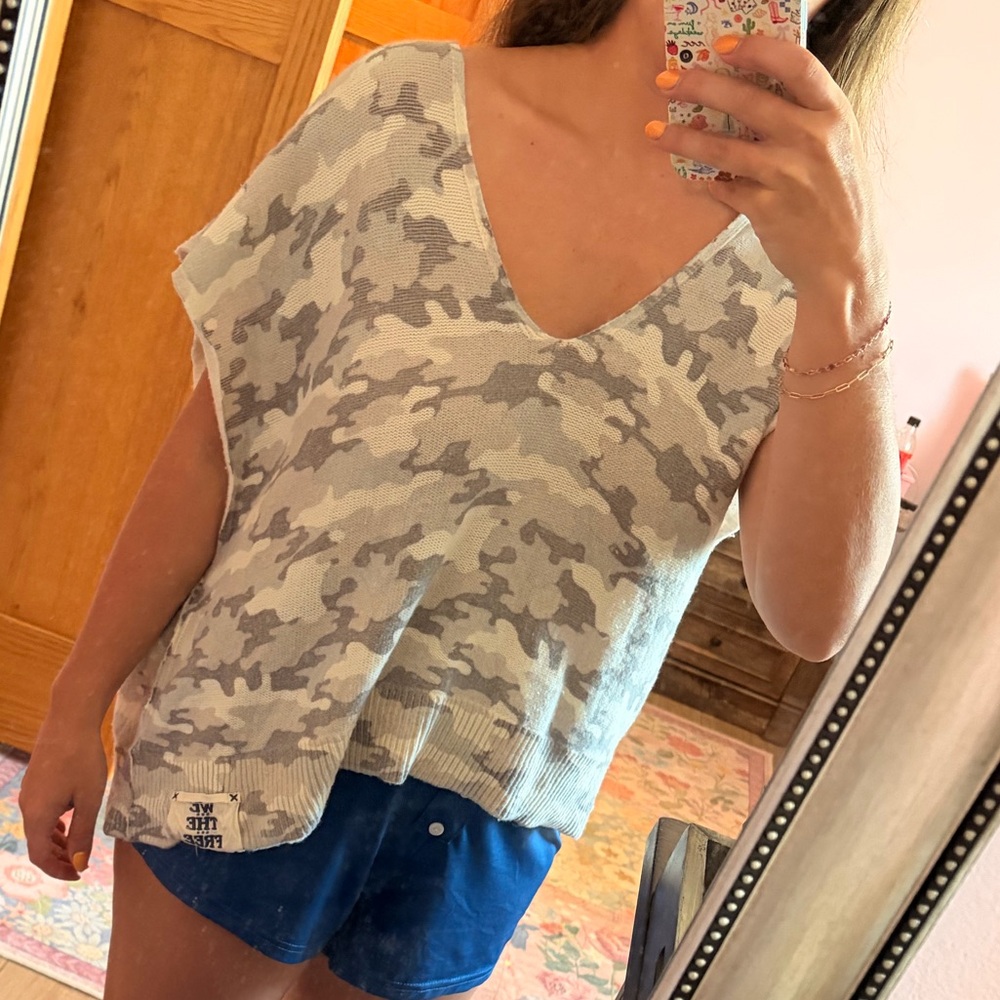 We The Free Taupe & Cream Camo V-Neck Knit Tunic
